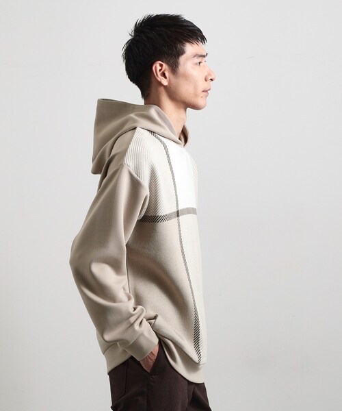 THE SHOP TK （ザ ショップ ティーケー ）の「【大人の休日スタイルにはこれ！】フロントチェック柄ニットパーカ　洗濯機OK（パーカー・メンズ・ベージュ系1/ネイビー系1/ホワイト系4・04/03/02）」の8枚目の写真