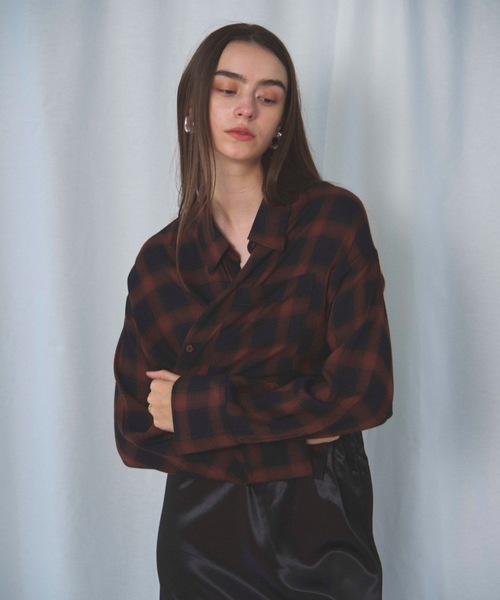 CIEL'AIR（シエルエアー）の「CHECK SHORT SHIRT（ﾁｪｯｸｼｮｰﾄｼｬﾂ）（シャツ/ブラウス・レディース・ブラック/オレンジ・FREE）」の2枚目の写真