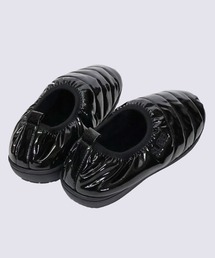 SUBU(Xu)́ySUBUzENAMEL BLACK(Xb|)