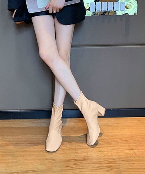 shoes365（シューズスリーシックスファイヴ）の「スクエアトゥ ショートブーツ（ブーツ・レディース・ブラック/ライトベージュ/ベージュ・23.0cm/23.5cm/24.0cm/24.5cm/25.0cm/23.5㎝）」の5枚目の写真