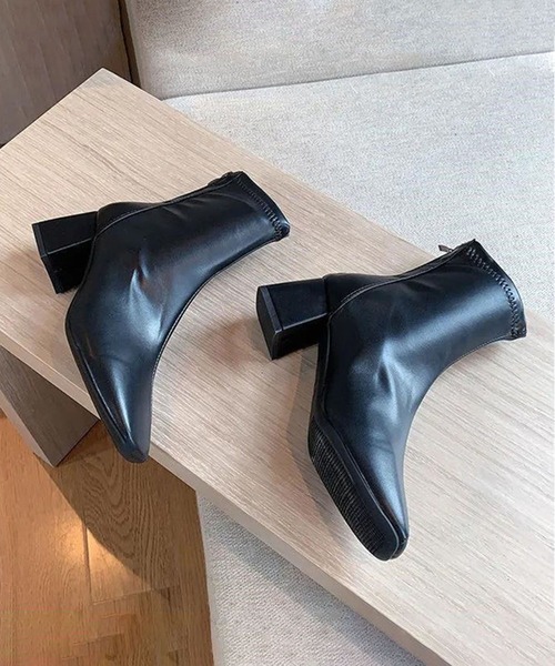 shoes365（シューズスリーシックスファイヴ）の「スクエアトゥ ショートブーツ（ブーツ・レディース・ブラック/ライトベージュ/ベージュ・23.0cm/23.5cm/24.0cm/24.5cm/25.0cm/23.5㎝）」の21枚目の写真