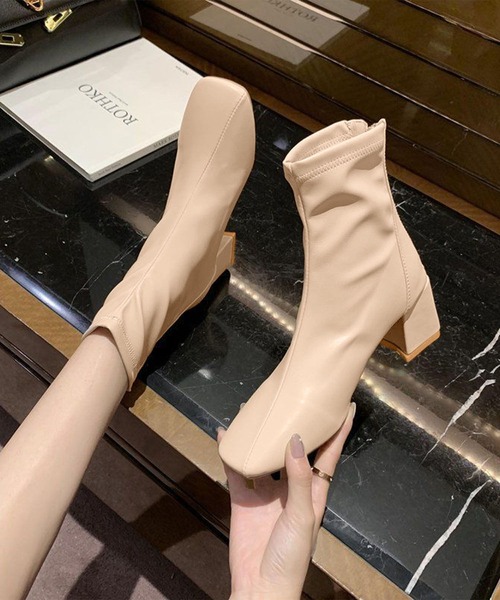 shoes365（シューズスリーシックスファイヴ）の「スクエアトゥ ショートブーツ（ブーツ・レディース・ブラック/ライトベージュ/ベージュ・23.0cm/23.5cm/24.0cm/24.5cm/25.0cm/23.5㎝）」の10枚目の写真