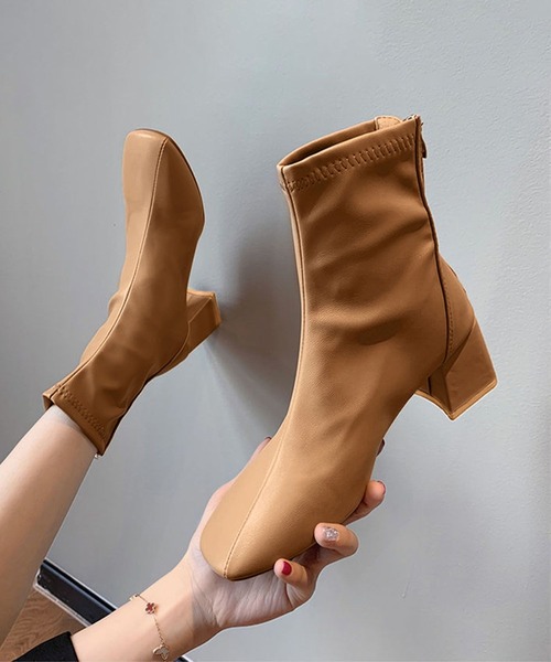 shoes365（シューズスリーシックスファイヴ）の「スクエアトゥ ショートブーツ（ブーツ・レディース・ブラック/ライトベージュ/ベージュ・23.0cm/23.5cm/24.0cm/24.5cm/25.0cm/23.5㎝）」の17枚目の写真