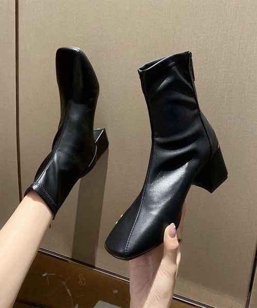 shoes365（シューズスリーシックスファイヴ）の「スクエアトゥ ショートブーツ（ブーツ・レディース・ブラック/ライトベージュ/ベージュ・23.0cm/23.5cm/24.0cm/24.5cm/25.0cm/23.5㎝）」の14枚目の写真