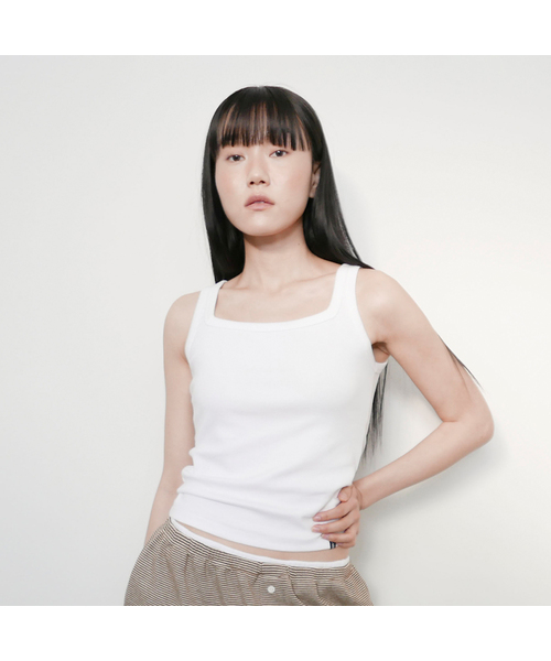 DEARSTALKER(ディアストーカー)の「D. ベーシックコットンベビースクエアネックタンク - 3色(Tシャツ/カットソー・レディース・グレー/ブラック/ホワイト・FREE)」の1枚目の写真