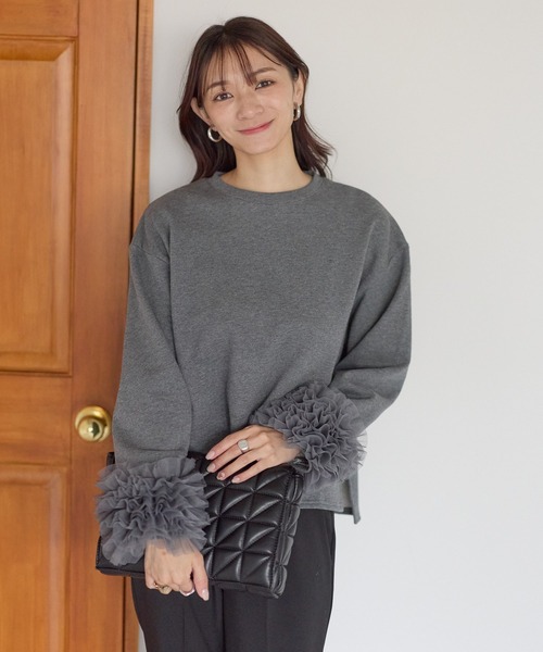 Neige(ネージュ)の「袖チュールフリルスウェットトップス(スウェット・レディース・ブラック/ピンク/グレー・ONE SIZE)」の17枚目の写真