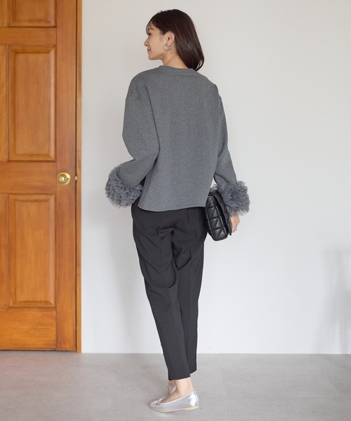 Neige(ネージュ)の「袖チュールフリルスウェットトップス(スウェット・レディース・ブラック/ピンク/グレー・ONE SIZE)」の21枚目の写真
