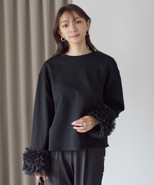 Neige(ネージュ)の「袖チュールフリルスウェットトップス(スウェット・レディース・ブラック/ピンク/グレー・ONE SIZE)」の4枚目の写真