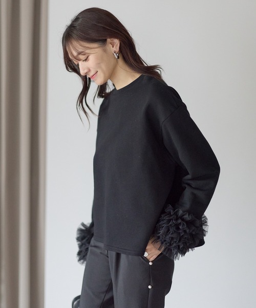 Neige(ネージュ)の「袖チュールフリルスウェットトップス(スウェット・レディース・ブラック/ピンク/グレー・ONE SIZE)」の5枚目の写真