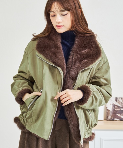 MISCH MASCH(ミッシュマッシュ)の「ZOZO限定 ファー襟ボリュームブルゾン(ブルゾン・レディース・ブラック/カーキ・フリ-)」の8枚目の写真