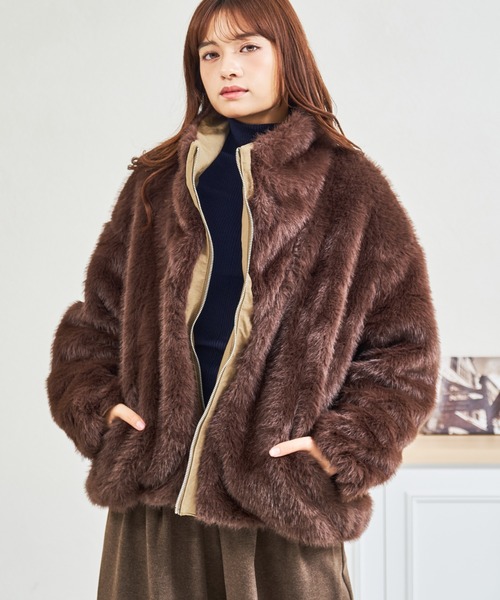 MISCH MASCH(ミッシュマッシュ)の「ZOZO限定 ファー襟ボリュームブルゾン(ブルゾン・レディース・ブラック/カーキ・フリ-)」の21枚目の写真