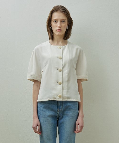 STEP AROUND(ステップアラウンド)の「ハーフスリーブドルマンブラウス_IVORY(シャツ/ブラウス・レディース・その他・MEDIUM/SMALL)」の1枚目の写真