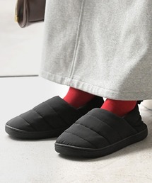 「かかとが踏める」モックシューズ