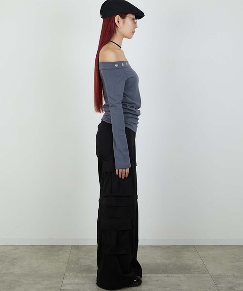 led.tokyo（レッドトウキョウ）の「【led.tokyo】EYELET ONESHOUL/アイレットオフショル（Tシャツ/カットソー・レディース・チャコールグレー/ブラック・FREE）」の14枚目の写真