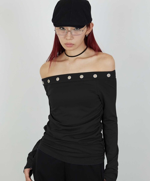 led.tokyo（レッドトウキョウ）の「【led.tokyo】EYELET ONESHOUL/アイレットオフショル（Tシャツ/カットソー・レディース・チャコールグレー/ブラック・FREE）」の3枚目の写真