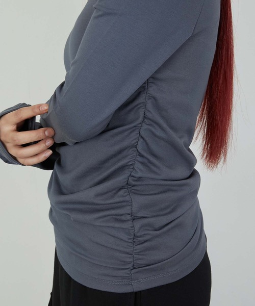 led.tokyo（レッドトウキョウ）の「【led.tokyo】EYELET ONESHOUL/アイレットオフショル（Tシャツ/カットソー・レディース・チャコールグレー/ブラック・FREE）」の8枚目の写真