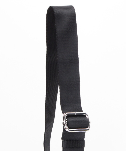 GANNI（ガニー）の「GANNI/ガニー Mini Shopper Ruffle / A7187 / 2WAY フリル ハンドバッグ（マフラー・レディース・ブラック・ONE SIZE）」の6枚目の写真