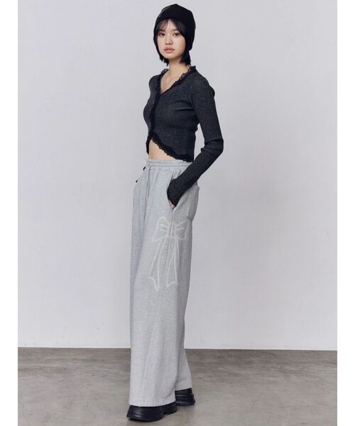 EMODA（エモダ）の「レースエッジフィットリブトップ（ニット/セーター・レディース・ブラック/アイボリー/グレー・FREE）」の10枚目の写真