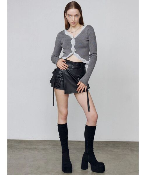 EMODA（エモダ）の「レースエッジフィットリブトップ（ニット/セーター・レディース・ブラック/アイボリー/グレー・FREE）」の17枚目の写真