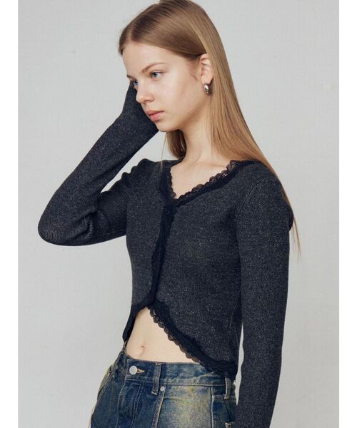 EMODA（エモダ）の「レースエッジフィットリブトップ（ニット/セーター・レディース・ブラック/アイボリー/グレー・FREE）」の18枚目の写真