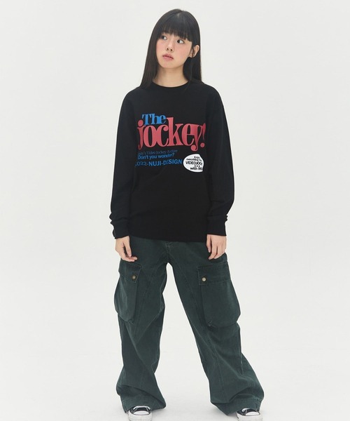Video Jockey(ビデオジョッキー)の「【UNISEX】VIDEO JOCKEY/Video Market ロンT(Tシャツ/カットソー・レディース・ブラック/ホワイト・MEDIUM/SMALL)」の3枚目の写真