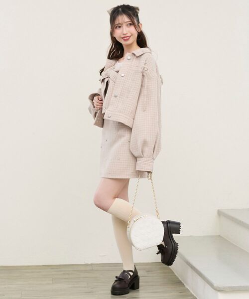 MAJESTIC LEGON（マジェスティックレゴン）の「ビジューリボンGジャン（ブルゾン・レディース・ブラック/サックスブルー/ピンクベージュ/アイボリー・MEDIUM/SMALL）」の16枚目の写真