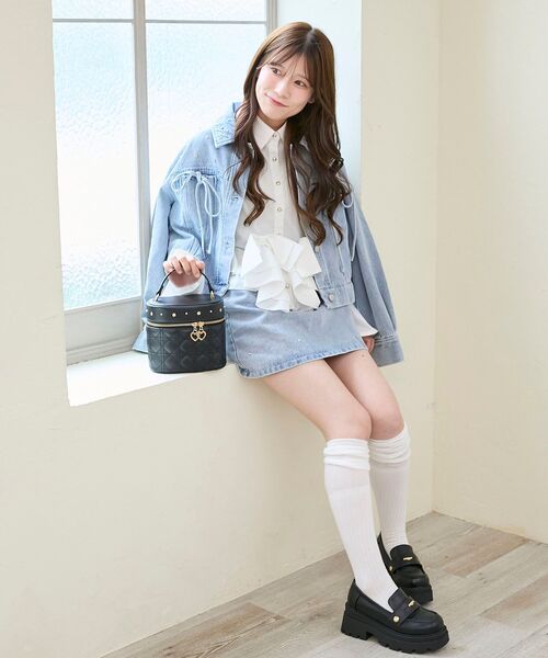 MAJESTIC LEGON（マジェスティックレゴン）の「ビジューリボンGジャン（ブルゾン・レディース・ブラック/サックスブルー/ピンクベージュ/アイボリー・MEDIUM/SMALL）」の20枚目の写真