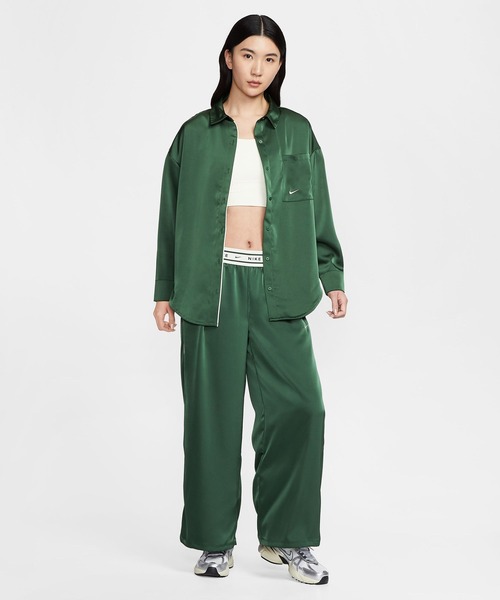 NIKE(ナイキ)の「NIKE AS W NSW OFFLN WVN STN LS TOP / ナイキ ウィメンズ NSW OFFLN ウーヴン STN L/S トップ 【SP】(シャツ/ブラウス・レディース・ブラック/グリーン・S/M/L)」の11枚目の写真