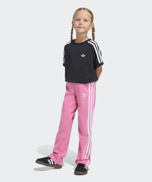 adidas（アディダス）の「スリーストライプ Tシャツ / アディダスオリジナルス adidas Originals（Tシャツ/カットソー・キッズ・ブラック・100/110/120/130）」の7枚目の写真