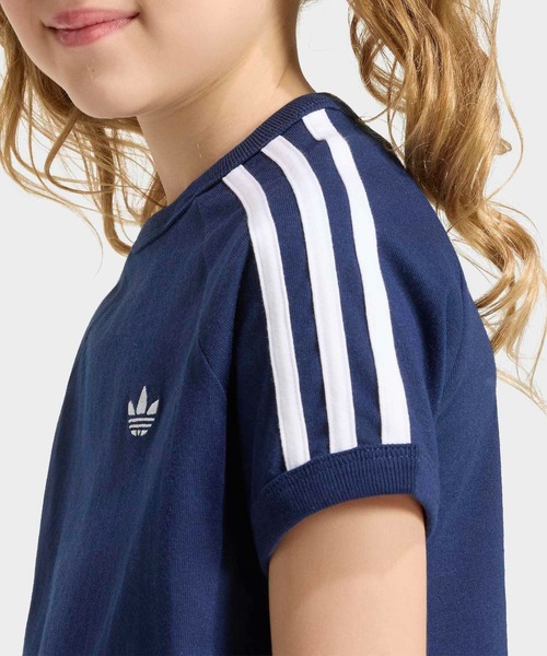 adidas(アディダス)の「スリーストライプ Tシャツ / アディダスオリジナルス adidas Originals(Tシャツ/カットソー・キッズ・ブラック・100/110/120/130)」の19枚目の写真