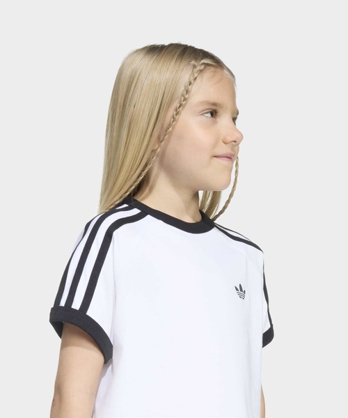 adidas(アディダス)の「スリーストライプ Tシャツ / アディダスオリジナルス adidas Originals(Tシャツ/カットソー・キッズ・ブラック・100/110/120/130)」の12枚目の写真