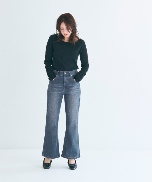 coca(coca)(コカ)の「ムーヴデニムフレアパンツ(デニムパンツ・レディース・ライトブルー/ブルー・L/M/S)」の13枚目の写真
