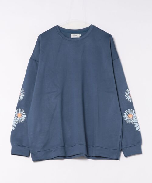 ATELANE(アテレーン)の「●ATELANE●袖フラワー刺繍P/O(スウェット・メンズ・ブルー/ホワイト・LARGE/MEDIUM)」の1枚目の写真