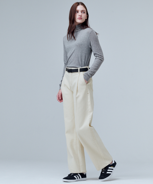 MALOUPE(マロップ)の「9128 起毛 ワンタック ワイド デニムパンツ (クリーム)(デニムパンツ・レディース・クリーム・FREE)」の6枚目の写真