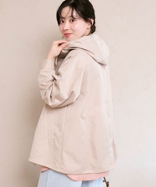 le.coeur blanc（ルクールブラン）の「ツイルストレッチフードブルゾン（ブルゾン・レディース・ネイビー/ベージュ/アイボリー・38）」の17枚目の写真