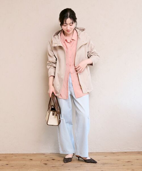 le.coeur blanc（ルクールブラン）の「ツイルストレッチフードブルゾン（ブルゾン・レディース・ネイビー/ベージュ/アイボリー・38）」の16枚目の写真