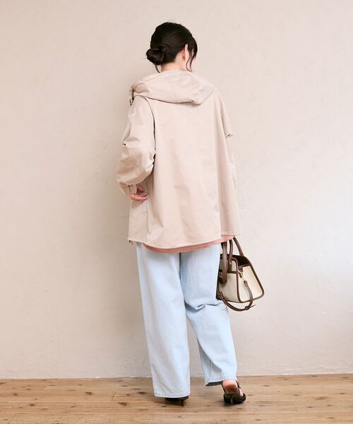 le.coeur blanc（ルクールブラン）の「ツイルストレッチフードブルゾン（ブルゾン・レディース・ネイビー/ベージュ/アイボリー・38）」の13枚目の写真