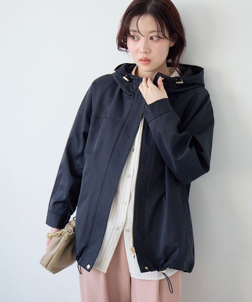 le.coeur blanc（ルクールブラン）の「ツイルストレッチフードブルゾン（ブルゾン・レディース・ネイビー/ベージュ/アイボリー・38）」の7枚目の写真