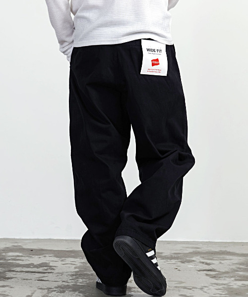 HANES(ヘインズ)の「『Hanes/ヘインズ』ワイドフィットノータックチノパンツ(チノパンツ・メンズ・カーキ/ダークベージュ/ブラック・LL/L/M)」の4枚目の写真