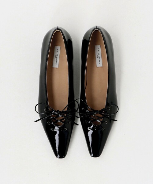 UNITED ARROWS（ユナイテッドアローズ）の「エナメル レースアップ フラットシューズ（パンプス・レディース・ブラック/ワイン・36/36h/35h/35/38/37/37h）」の7枚目の写真