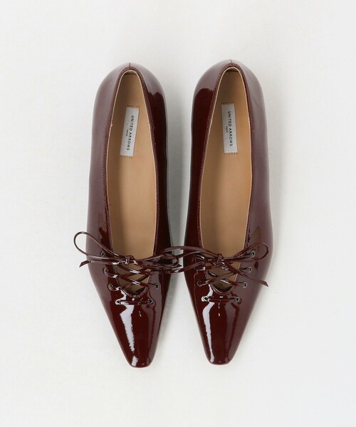 UNITED ARROWS（ユナイテッドアローズ）の「エナメル レースアップ フラットシューズ（パンプス・レディース・ブラック/ワイン・36/36h/35h/35/38/37/37h）」の8枚目の写真