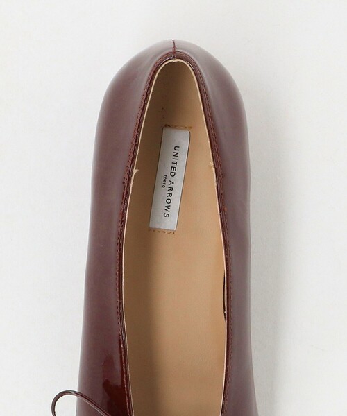 UNITED ARROWS（ユナイテッドアローズ）の「エナメル レースアップ フラットシューズ（パンプス・レディース・ブラック/ワイン・36/36h/35h/35/38/37/37h）」の14枚目の写真