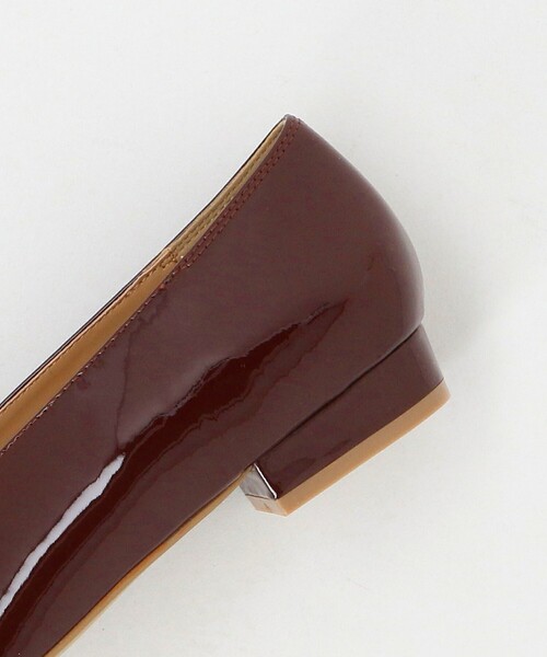 UNITED ARROWS（ユナイテッドアローズ）の「エナメル レースアップ フラットシューズ（パンプス・レディース・ブラック/ワイン・36/36h/35h/35/38/37/37h）」の16枚目の写真