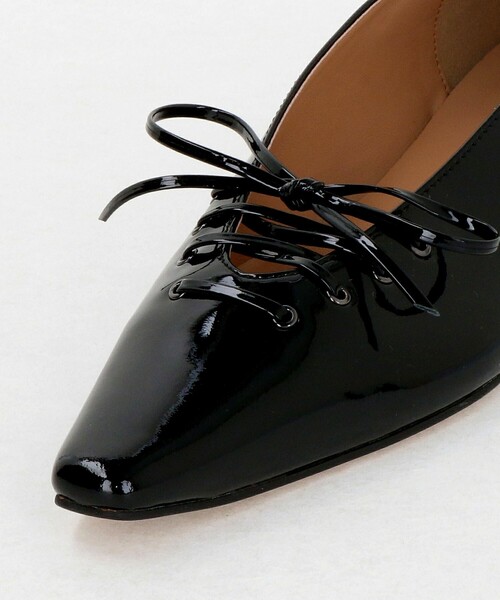 UNITED ARROWS（ユナイテッドアローズ）の「エナメル レースアップ フラットシューズ（パンプス・レディース・ブラック/ワイン・36/36h/35h/35/38/37/37h）」の18枚目の写真