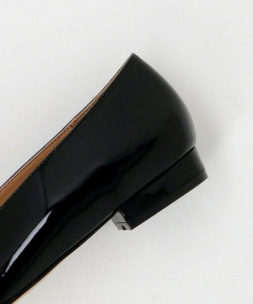 UNITED ARROWS（ユナイテッドアローズ）の「エナメル レースアップ フラットシューズ（パンプス・レディース・ブラック/ワイン・36/36h/35h/35/38/37/37h）」の19枚目の写真
