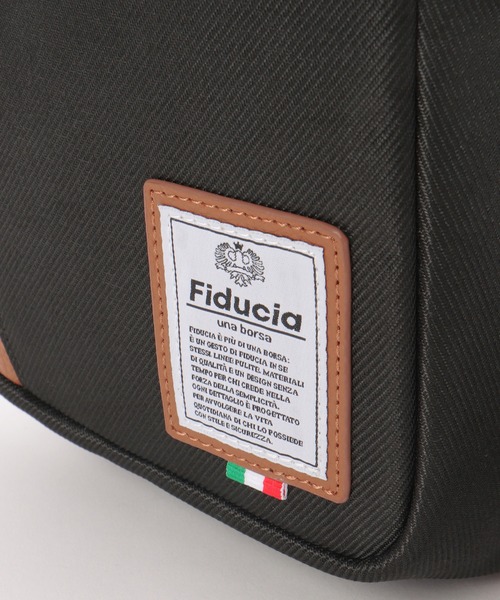 ikka（イッカ）の「配色切り替えボディバッグ（ボディバッグ/ウエストポーチ・メンズ・オリーブ/ブラック/ネイビー・FREE）」の13枚目の写真