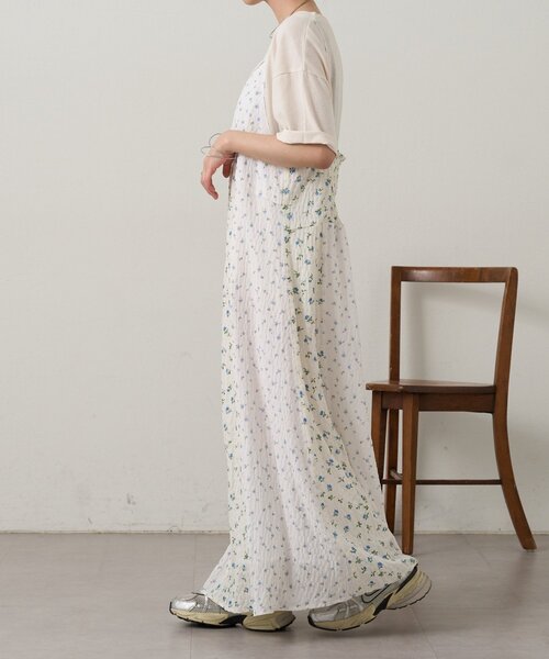 Omekashi（オメカシ）の「フラワーパネルキャミワンピース（ワンピース・レディース・ブラック/オフホワイト・38/36）」の11枚目の写真