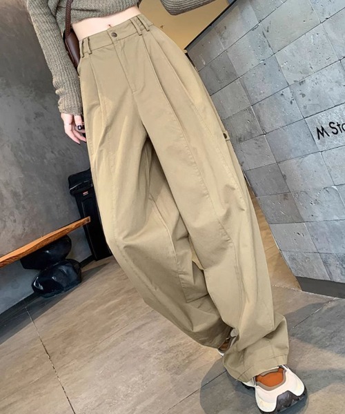 SallyLunn(サリーラン)の「ハイウエストタックワイドカーゴパンツ(カーゴパンツ・レディース・アイボリー/カーキ/ブラウン・LARGE/MEDIUM)」の10枚目の写真