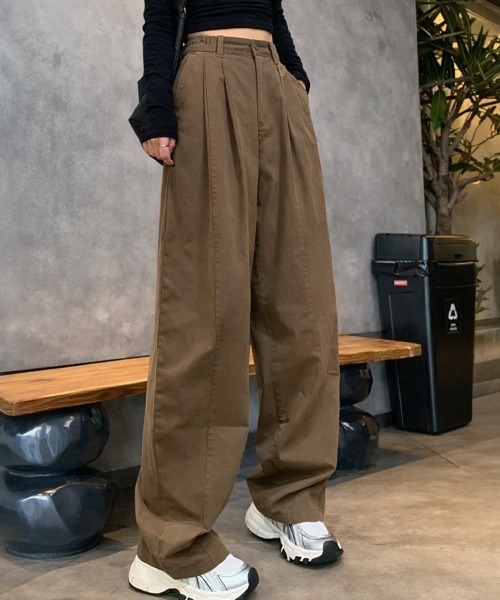SallyLunn(サリーラン)の「ハイウエストタックワイドカーゴパンツ(カーゴパンツ・レディース・アイボリー/カーキ/ブラウン・LARGE/MEDIUM)」の6枚目の写真