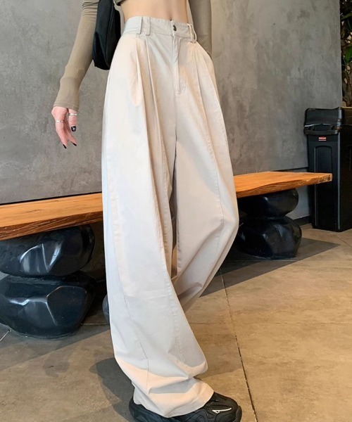 SallyLunn(サリーラン)の「ハイウエストタックワイドカーゴパンツ(カーゴパンツ・レディース・アイボリー/カーキ/ブラウン・LARGE/MEDIUM)」の14枚目の写真